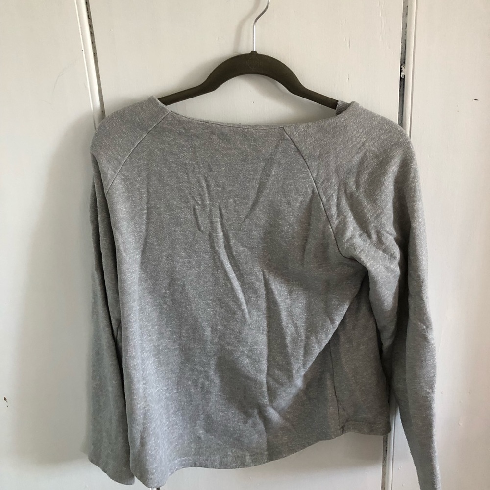 sweater - Picture 3 of 3